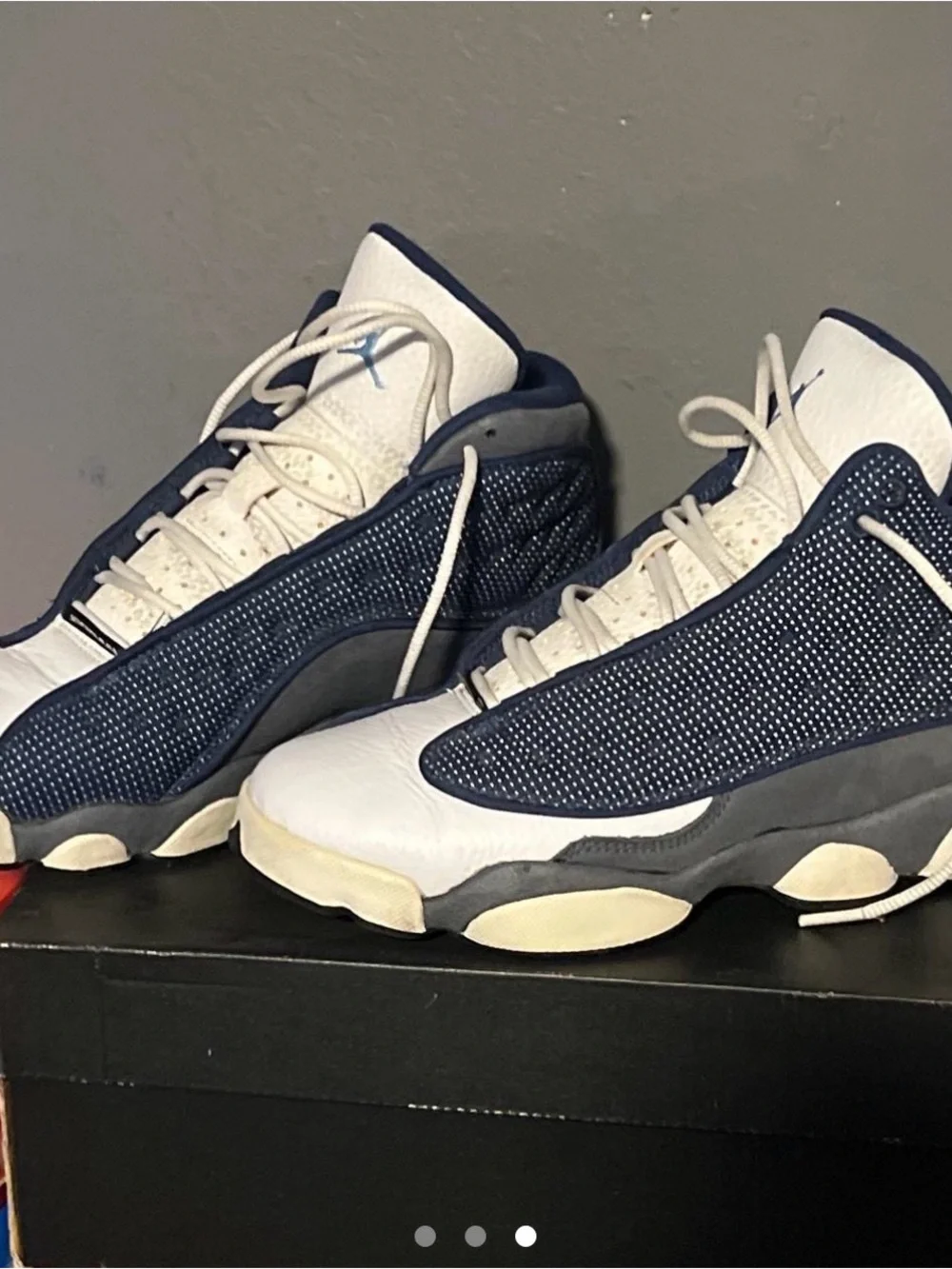 Jordan Men's Navy and White Retro Sneakers